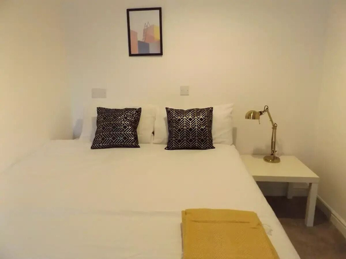 Bedroom 3, Coventry Park House, Coventry