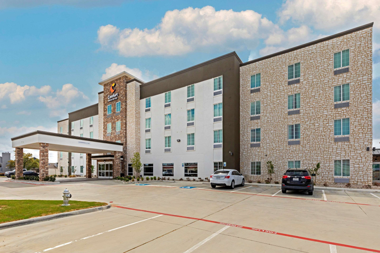 Exterior & Views 2, Comfort Inn & Suites Euless DFW West, Tarrant