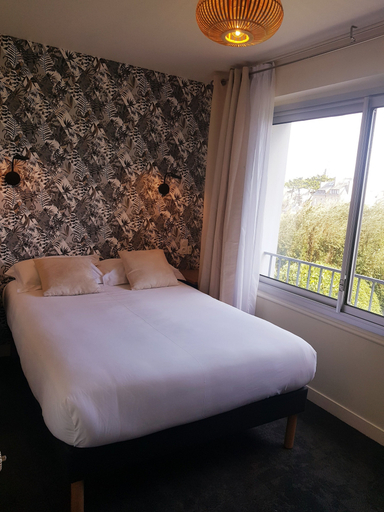 Bedroom 3, The Originals Boutique, Hôtel Spa Le Triton, Roscoff, Finistère