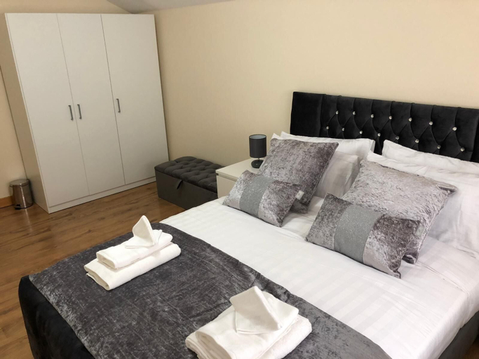 Bedroom 2, Green Apartments, Manchester