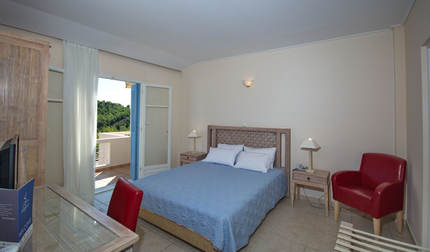 Bedroom 3, Alonissos Beach Bungalows & Suites Hotel, Thessaly