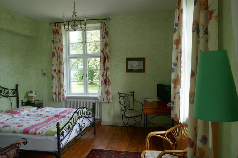 Bedroom 4, Landhaus Schloss Kölzow, Vorpommern-Rügen