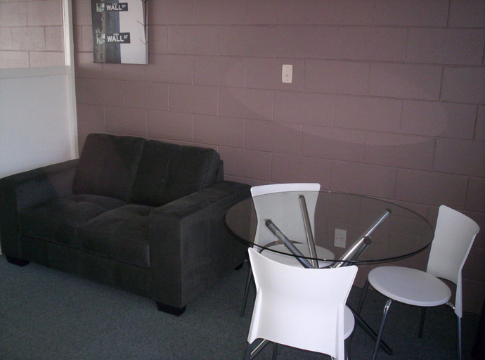 Others 4, Broadway Motor Inn, Palmerston North
