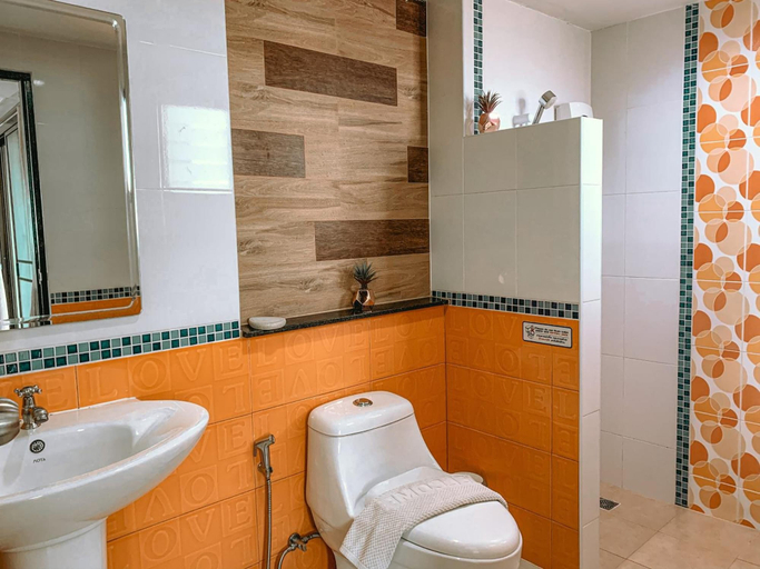 Bathroom 4, Rinn Boutique House, Muang Chiang Mai
