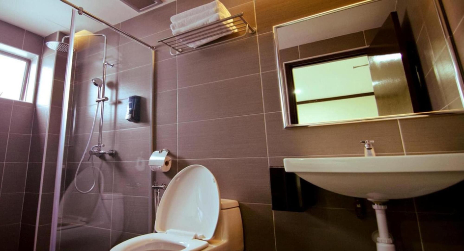 Bathroom 4, Hotel Setia, Kluang