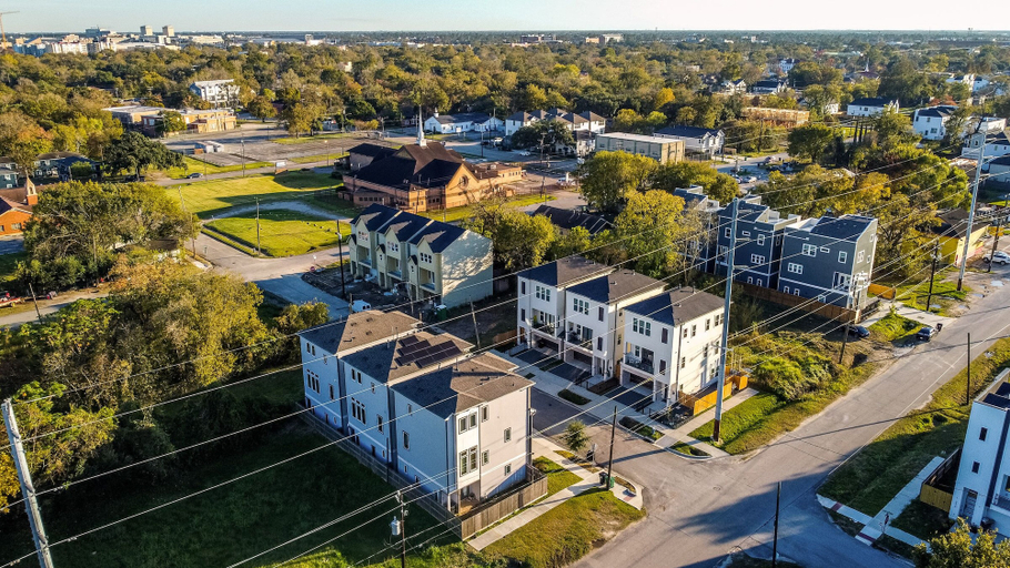 Exterior & Views 2, Andao Luxury, Houston
