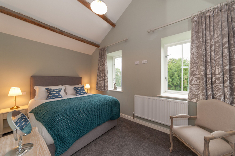 Bedroom 2, Hare & Hounds, Cumbria