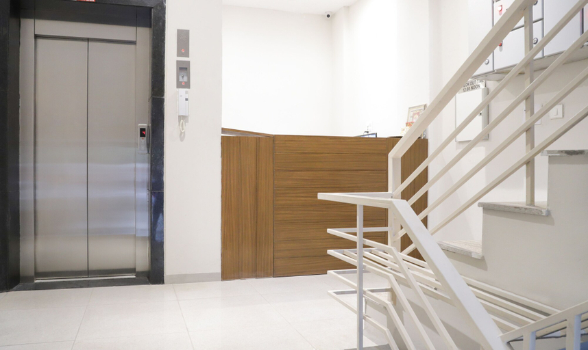 Others 5, Itsy Hotels Kamron, Sahibzada Ajit Singh Nagar