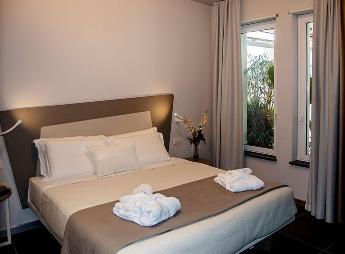 Bedroom 4, Ciclope Resort, Catania