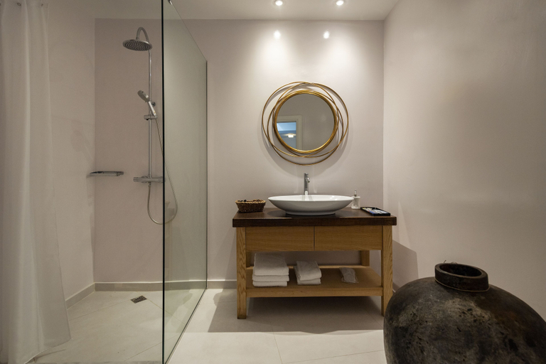 Bathroom 5, La Maltese Villas Santorini, South Aegean