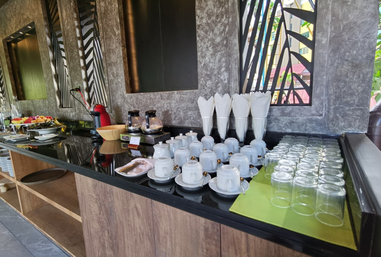 Food & Drinks 4, The Cliff Elegance Resort, Mueang Krabi