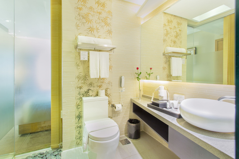 Bathroom 5, Greenleaf Hotel Gensan, General Santos City