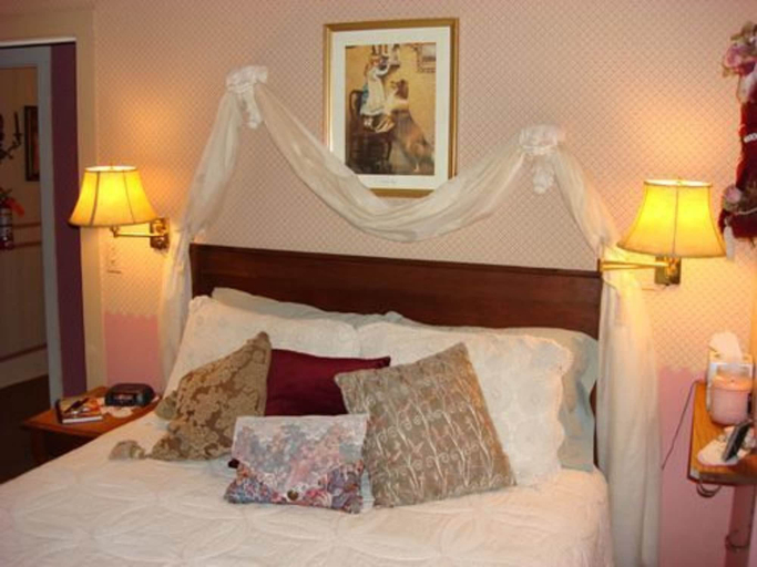 Bedroom 4, Rocking Horse Inn, Portage