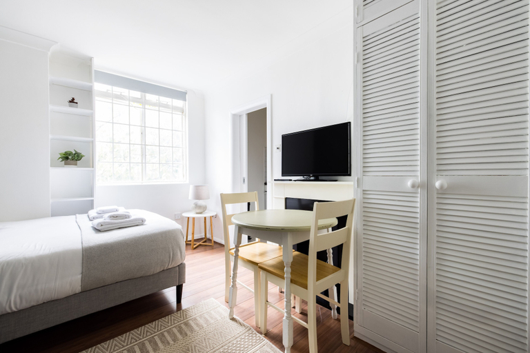 Bedroom 3, The Bayswater Flats, London