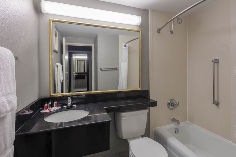 Bathroom 4, Boutique Hotel, Miller