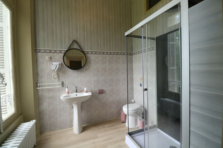 Bathroom 5, Domaine de Champ rose, Charente
