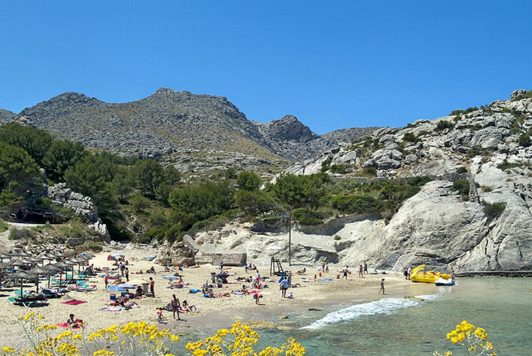 Others 5, Villa El Campet, Baleares