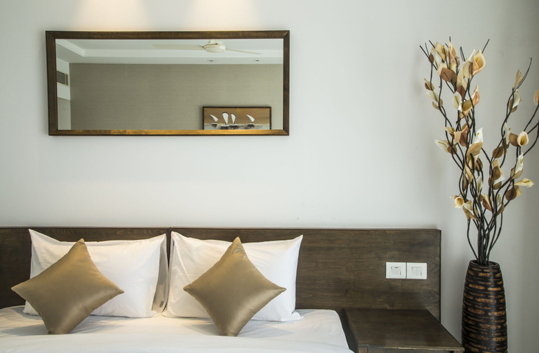 Bedroom 2, Kent Baywatch Suites, Ernakulam
