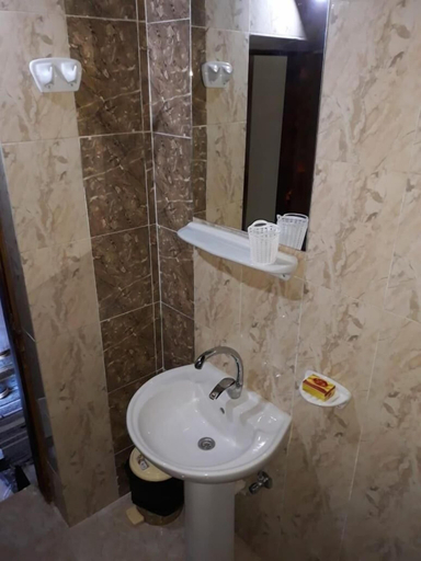 Bathroom 3, Maghrabi's Guest House, Aswan