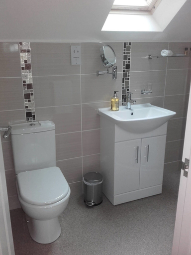 Bathroom 4, Eastdale Bed and Breakfast, East Riding of Yorkshire