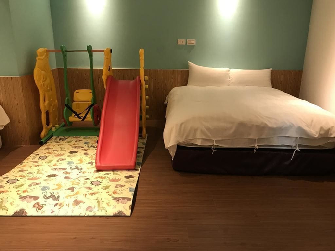 Others 4, Rainbow House, Nantou