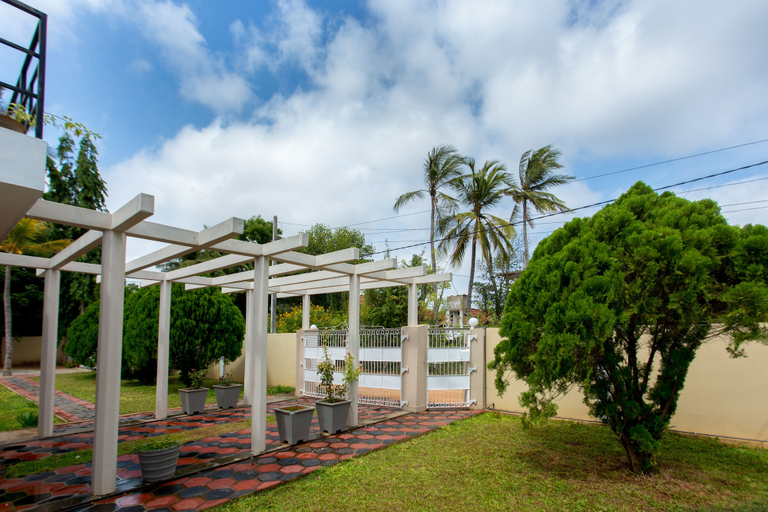 Others 4, Dayanithi Guest House, Valikamam South