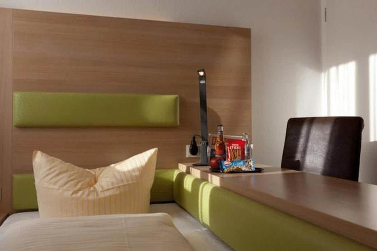 Bedroom 2, Hotel Aviva, Karlsruhe