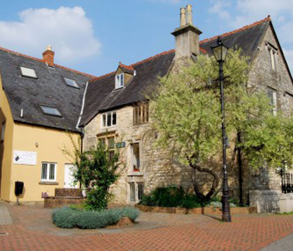 Exterior & Views 2, Cotswolds Valleys Accommodation-Med Hall, Gloucestershire