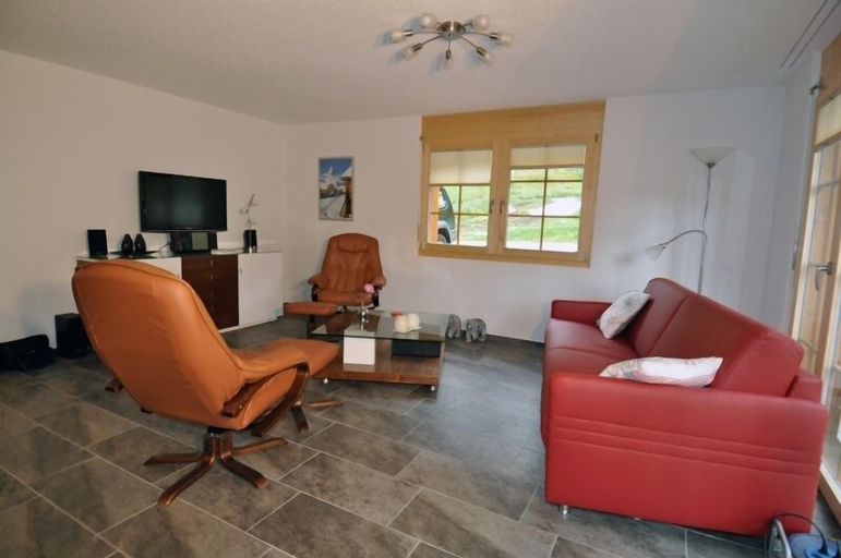 Living room 3, Marjo EG, Goms