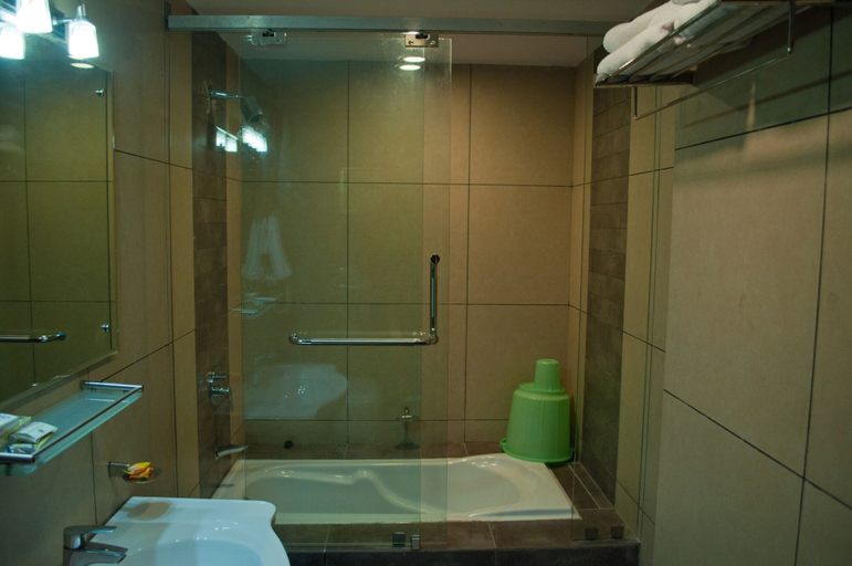 Bathroom 4, Venky Residency, East Godavari