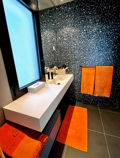 Bathroom 5, SUITE 28, Aude