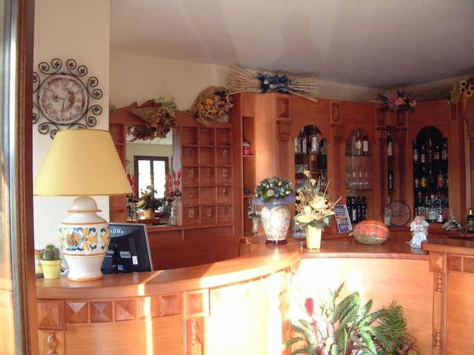 Others 4, Hotel Ariet, Benevento