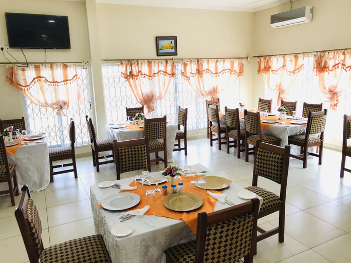 Food & Drinks 4, Menyinda Hotel and Restaurant, Komenda-Edina-Eguafo-Abirem