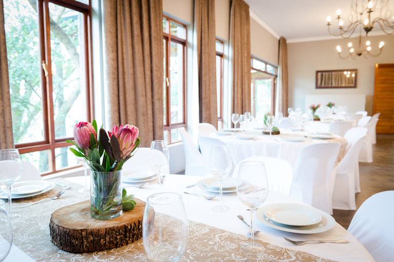 Food & Drinks 5, The Hilton Bush Lodge, Umgungundlovu
