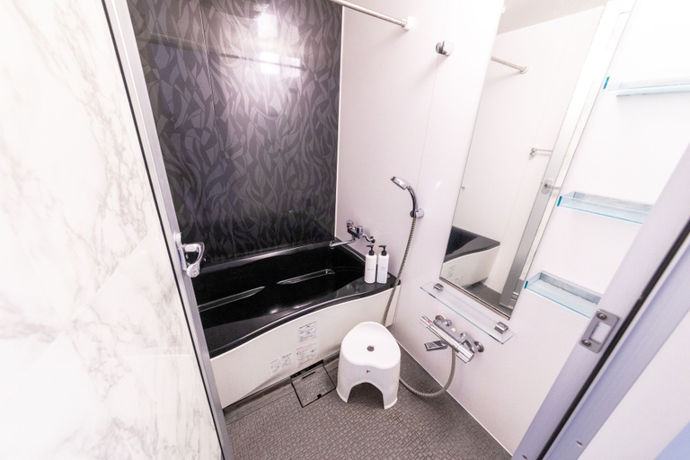Bathroom 4, SUNDAY peace room Tokaichi203, Hiroshima