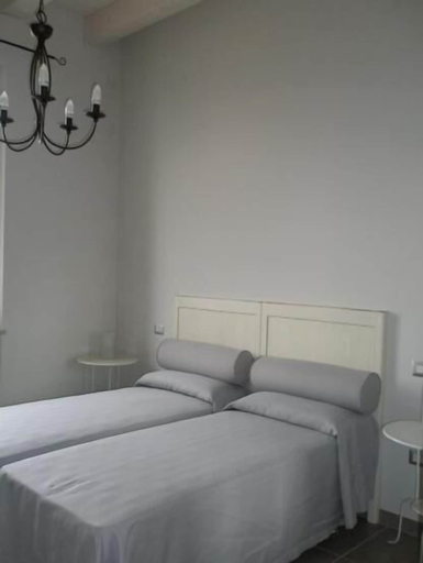 Bedroom 2, Villa Marietta, Macerata