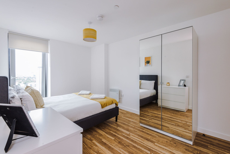 Bedroom 3, Beautiful Apartments in Media City, Manchester