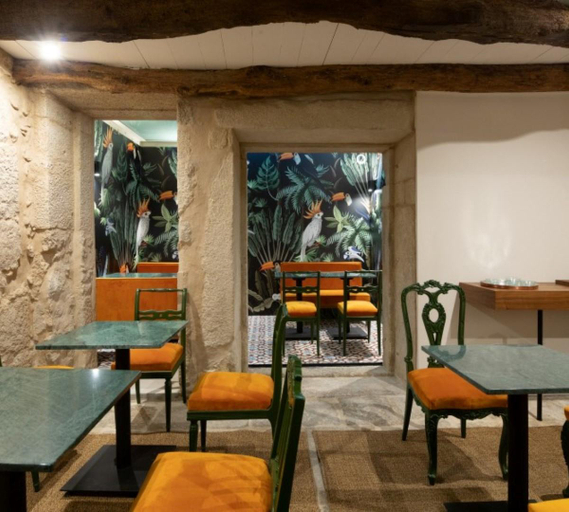 Food & Drinks 5, Almadina Smart Luxury, Porto