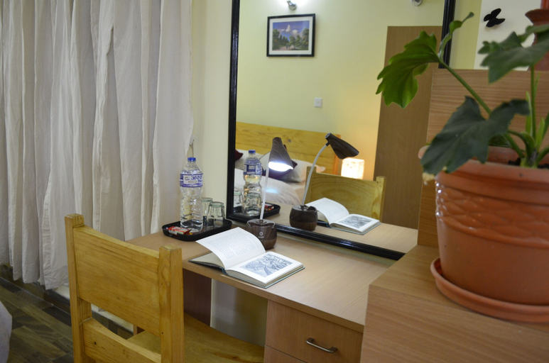 Others 4, Tanani Newa Home - Makalu, Bagmati