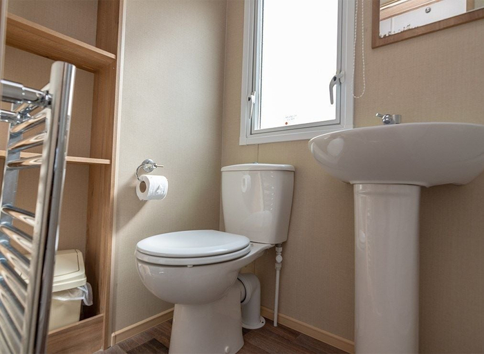 Bathroom 4, Bude Holiday Resort, Cornwall