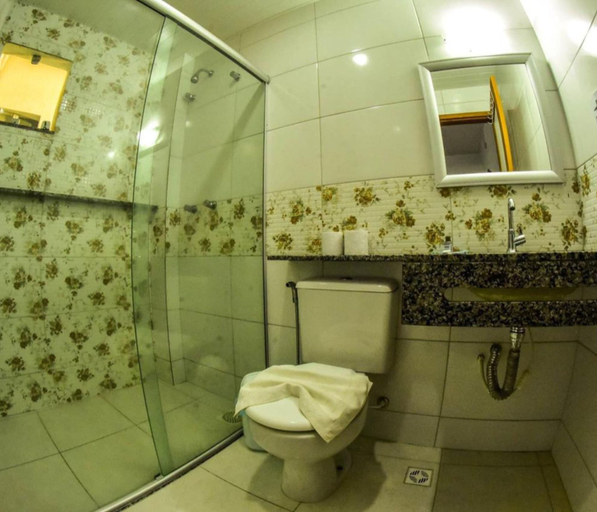 Bathroom 4, Hotel Flor de Lis, Brejo Santo