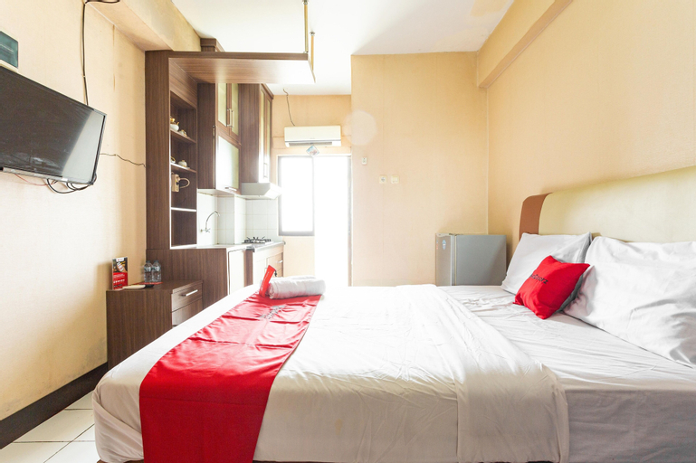 Bedroom 2, RedDoorz Apartment @ Gateway Cicadas, Bandung