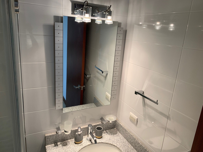 Bathroom 3, Hello! Las Peñas Siglo XXI B&B, Guayaquil
