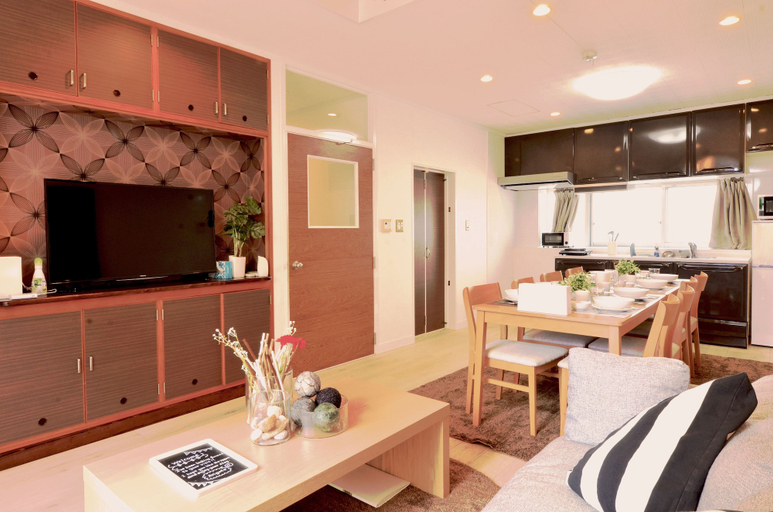 Others 5, Purple House, Chatan