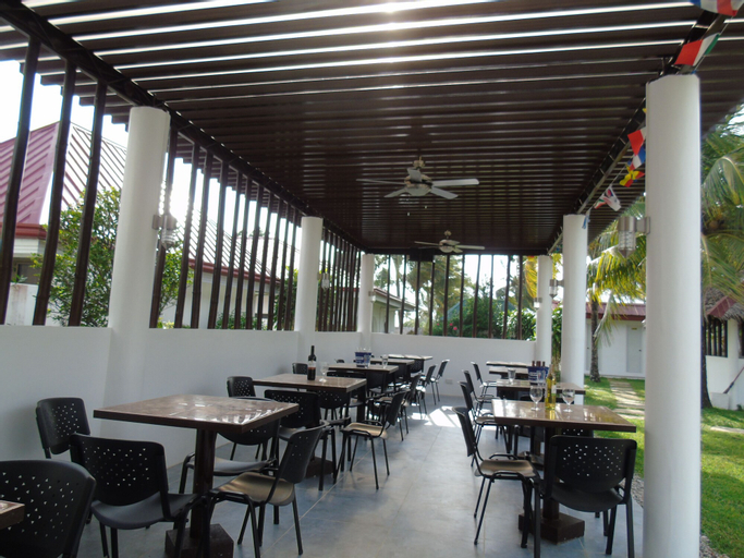 Food & Drinks 5, Phaidon Beach Resort, Pandan