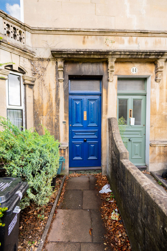 Exterior & Views, Windsor Apartment with Parking, Bath and North East Somerset