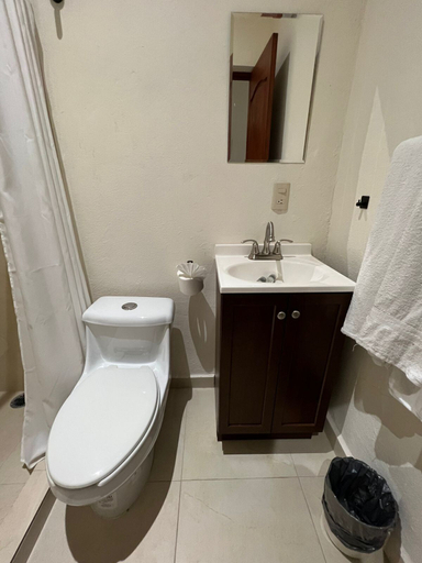 Bathroom, Hotel Catedral Cuernavaca, Cuernavaca