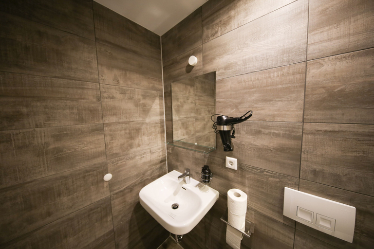 Bathroom 5, LUXOMES - Aparthotel Zentrum, Nürnberg