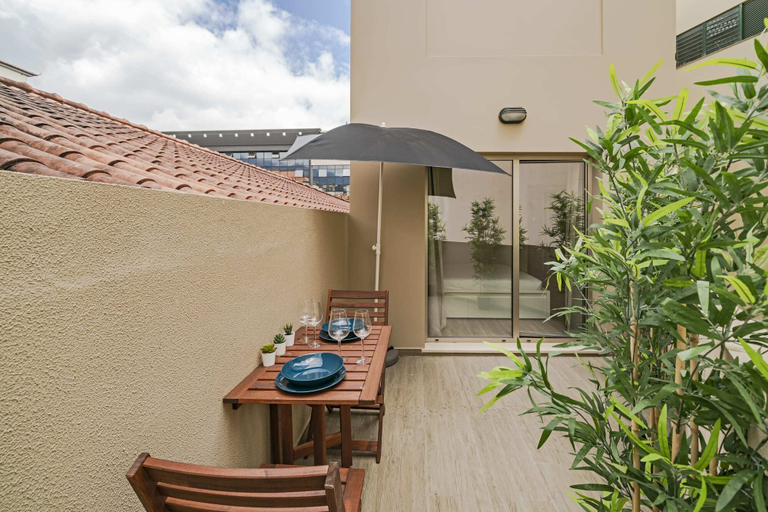 Others 5, Drapes Design Apartments II by An Island Apart, Funchal