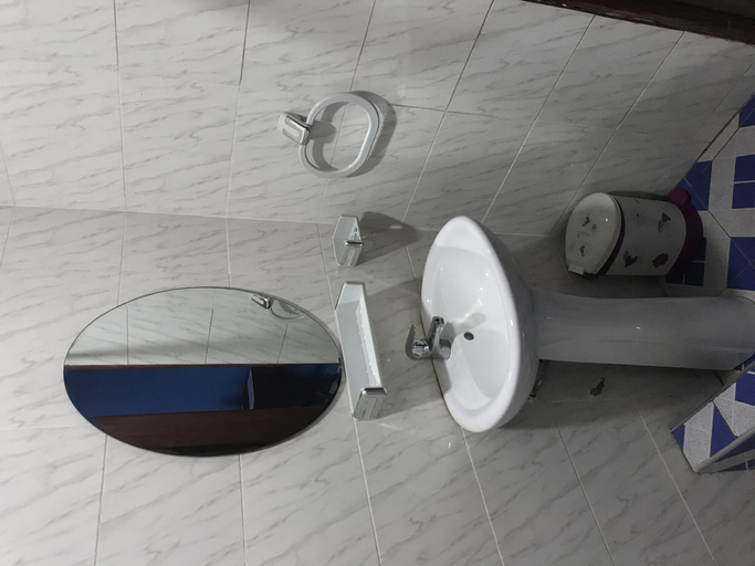 Bathroom 3, Menyinda Hotel and Restaurant, Komenda-Edina-Eguafo-Abirem